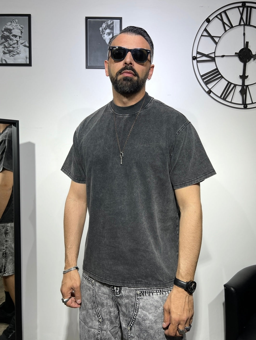 T-SHIRT DEPT