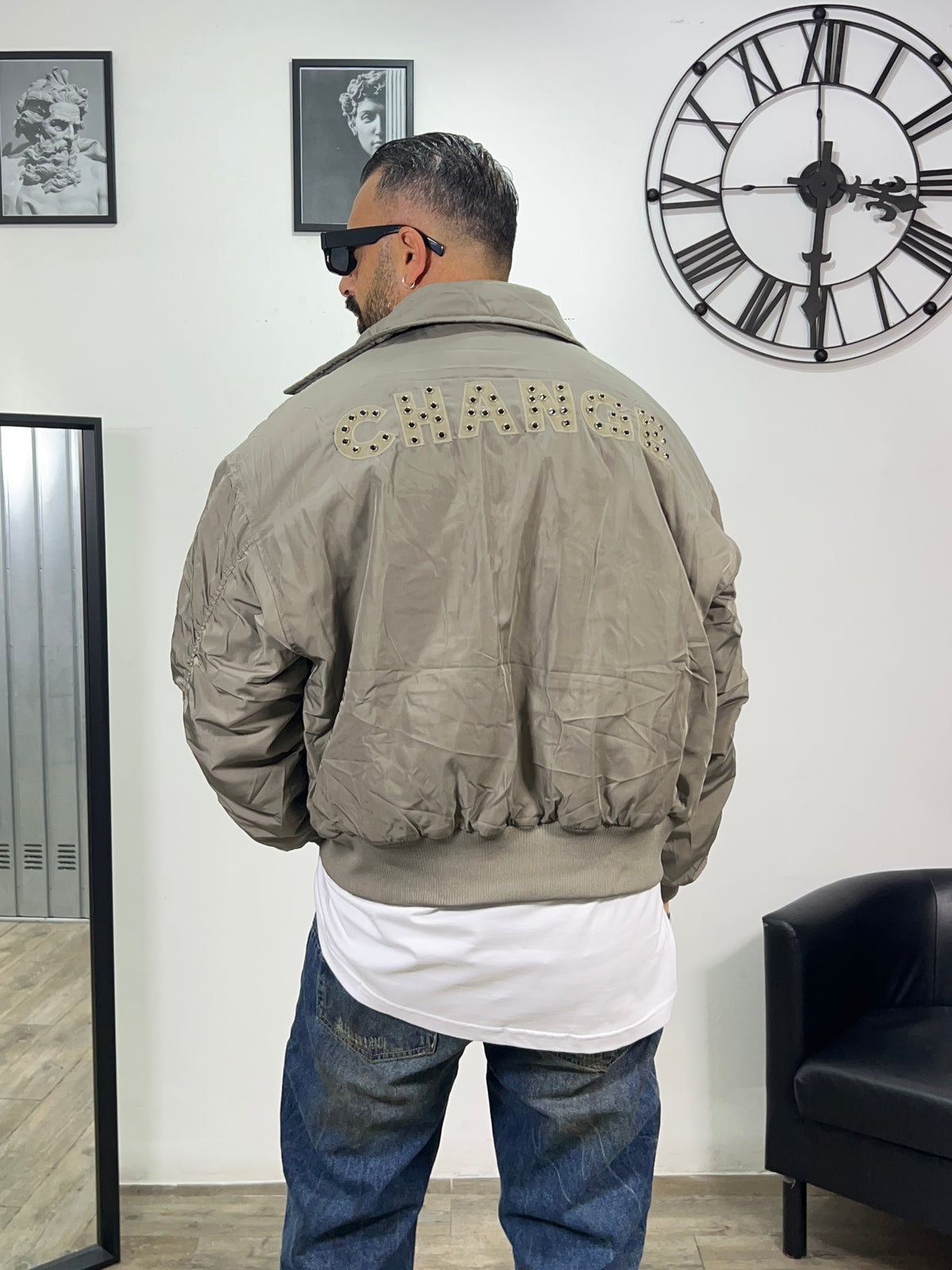 BOMBER CHANGE