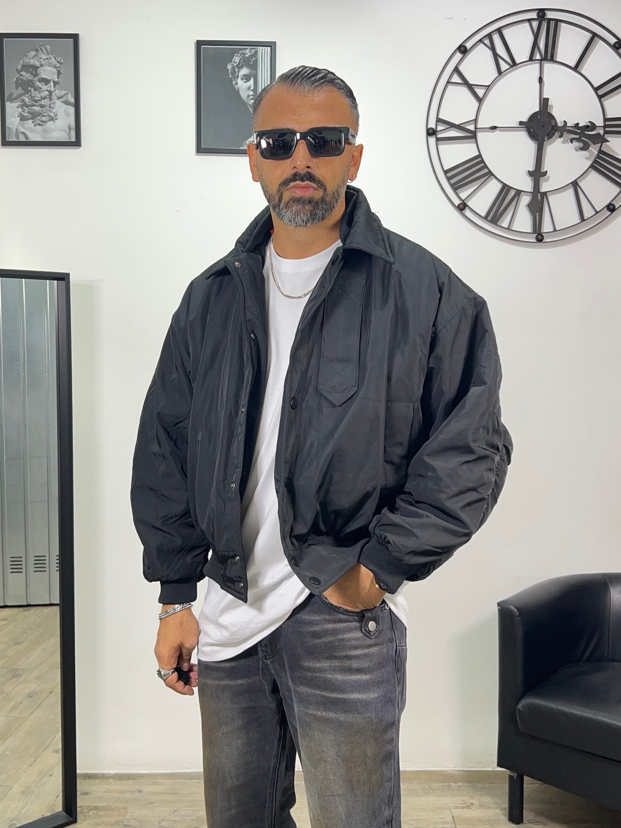 BOMBER CHANGE