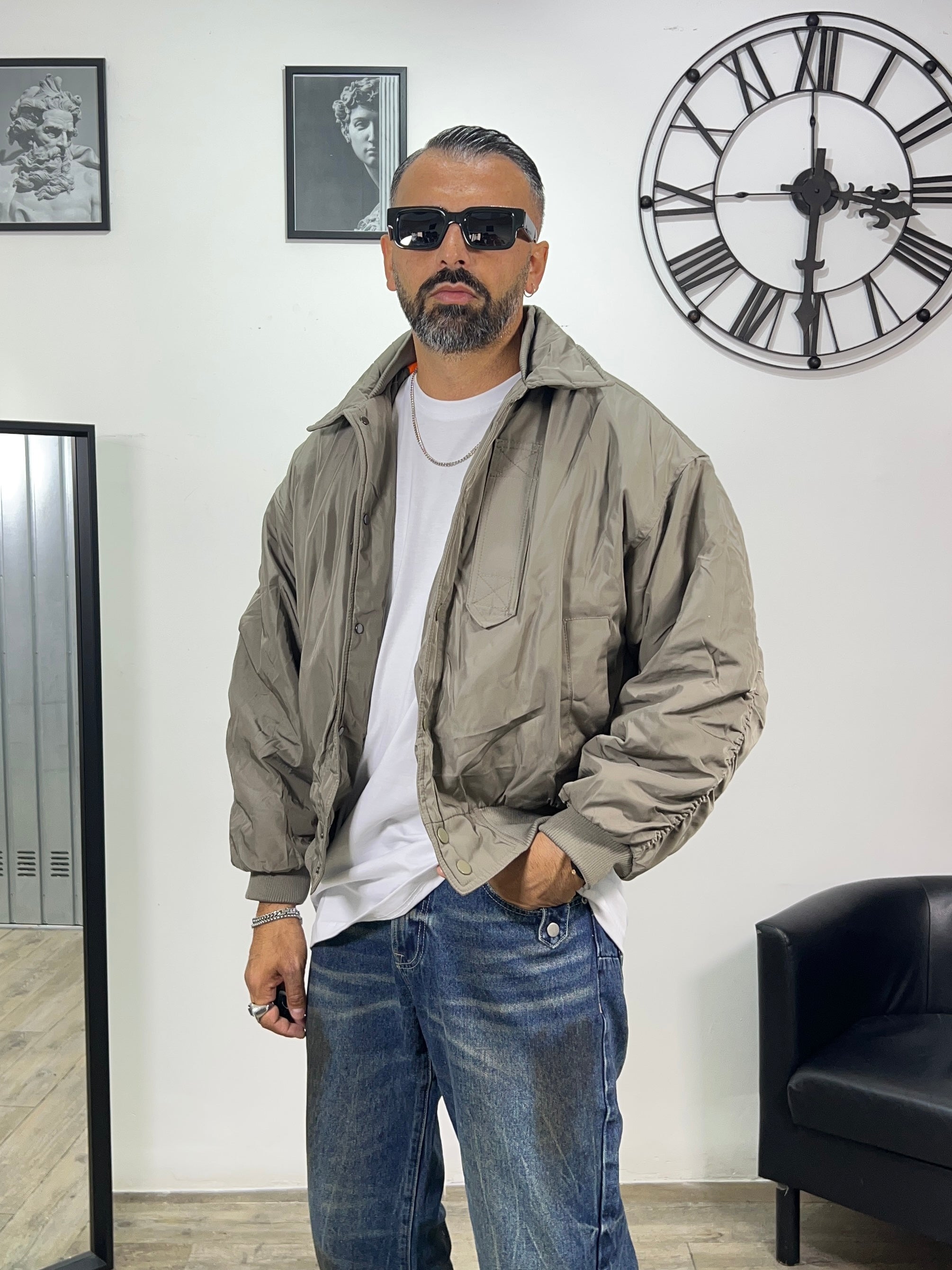 BOMBER CHANGE